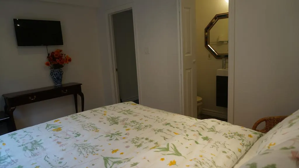 Margie Townhome Suites Toronto Canada