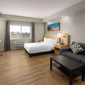 Baymont By Wyndham West Hotel Edmonton