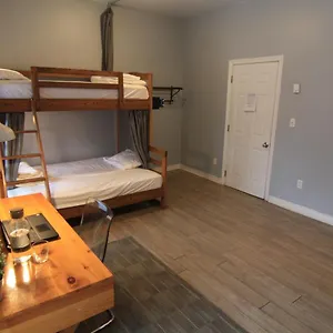  Albergue The Clarence Park
