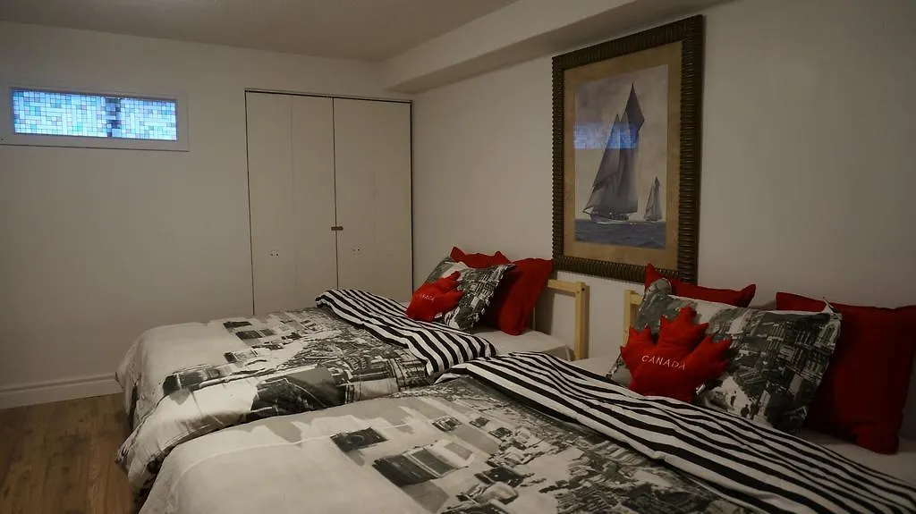 ホテル マージー タウンホーム スイーツ トロント カナダ